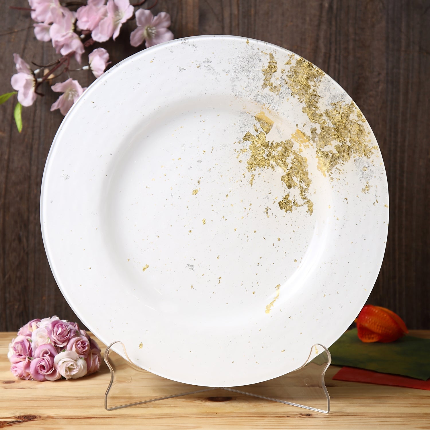 Syosaku Japanese Urushi Glass Dinner Plate 12.5-inch (32cm) Pure White with Gold Leaf, Dishwasher Safe