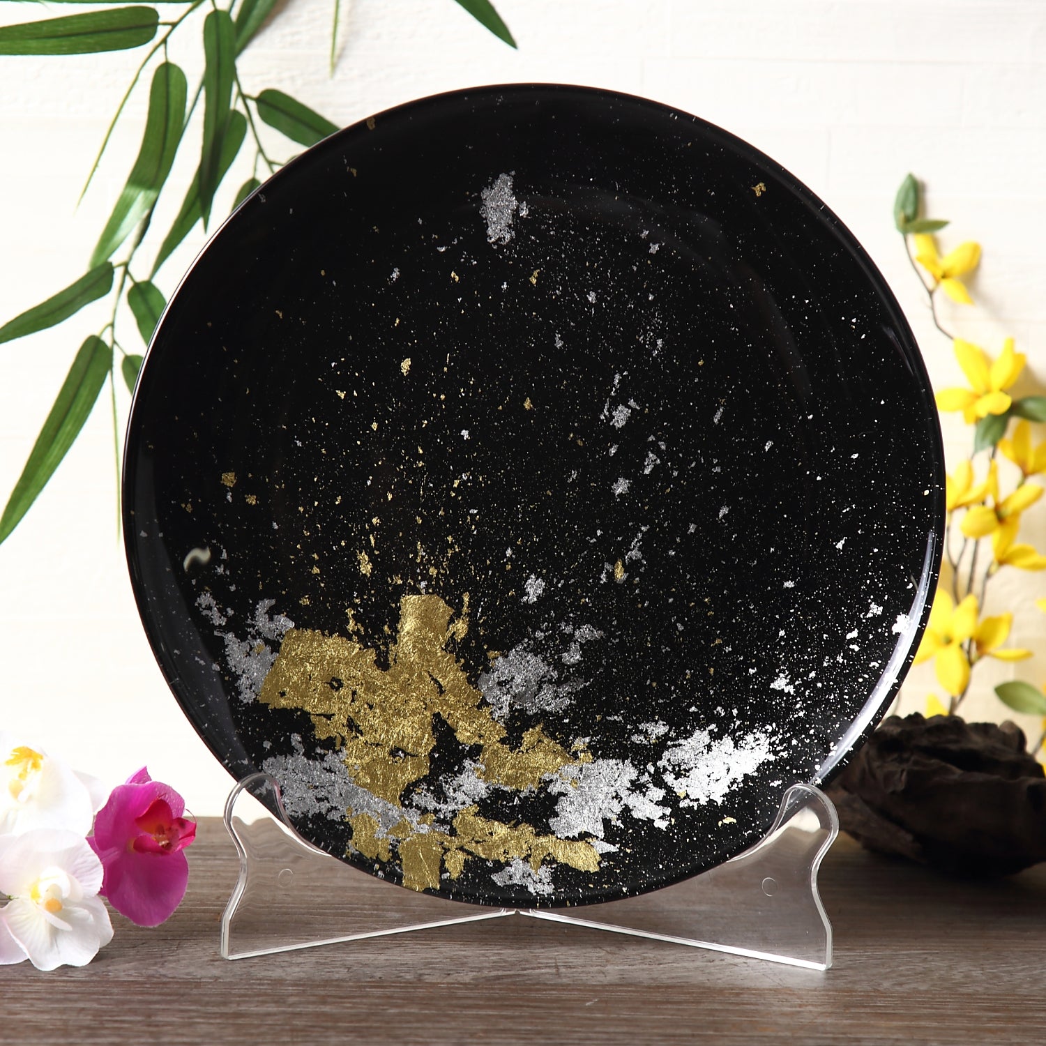 Syosaku Japanese Urushi Glass Flat Dinner Plate 11-inch (28cm) Jet Black with Gold Leaf, Dishwasher Safe