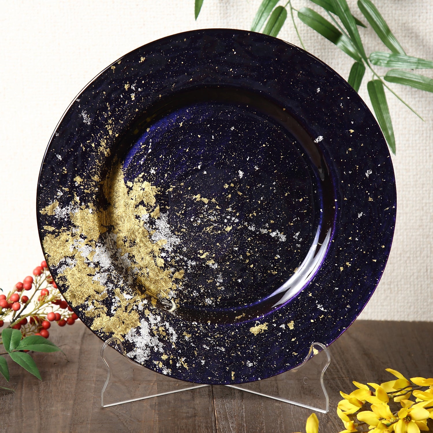 Syosaku Japanese Urushi Glass Dinner Plate 12.5-inch (32cm) Majestic Blue with Gold Leaf, Dishwasher Safe
